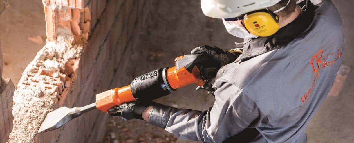 PNEUMATIC PICK HAMMERS AND BREAKERS